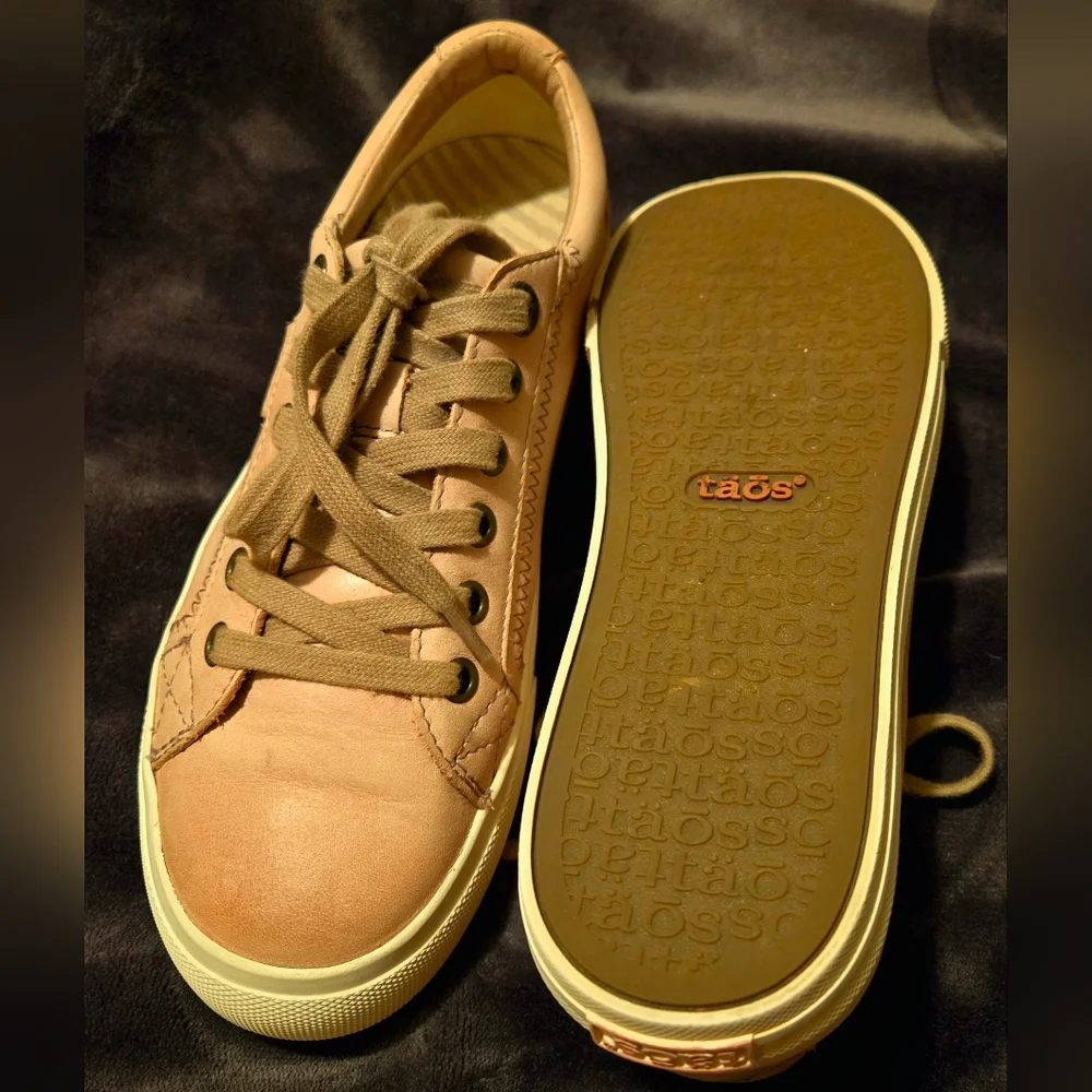 Woman's Taos Plim Soul Lux Sneakers - Picture 4 of 8